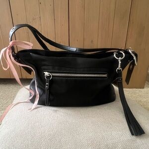 Vintage Coach Black Leather Shoulder Bag